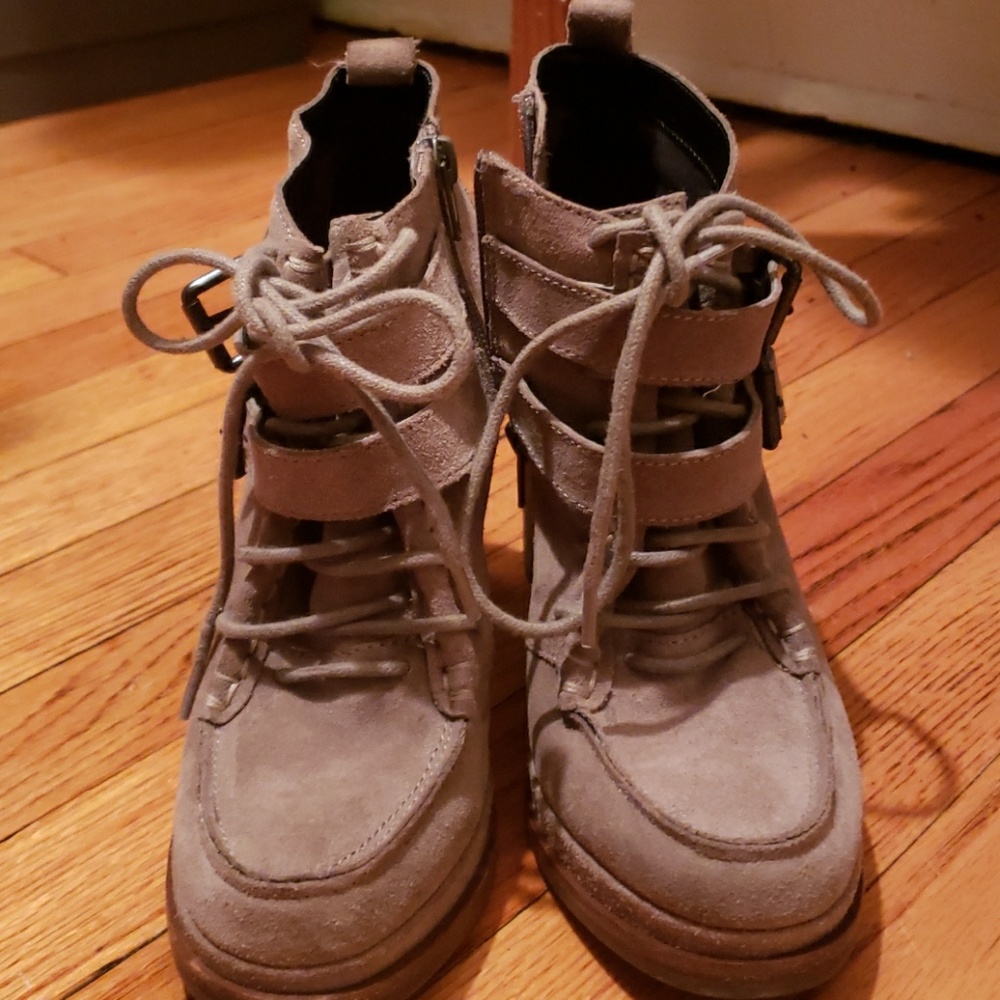 Dolce Vita Botties Seude Tan